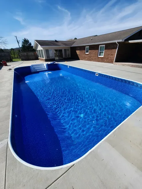 Vinyl pool liner installation completed in East Tennessee